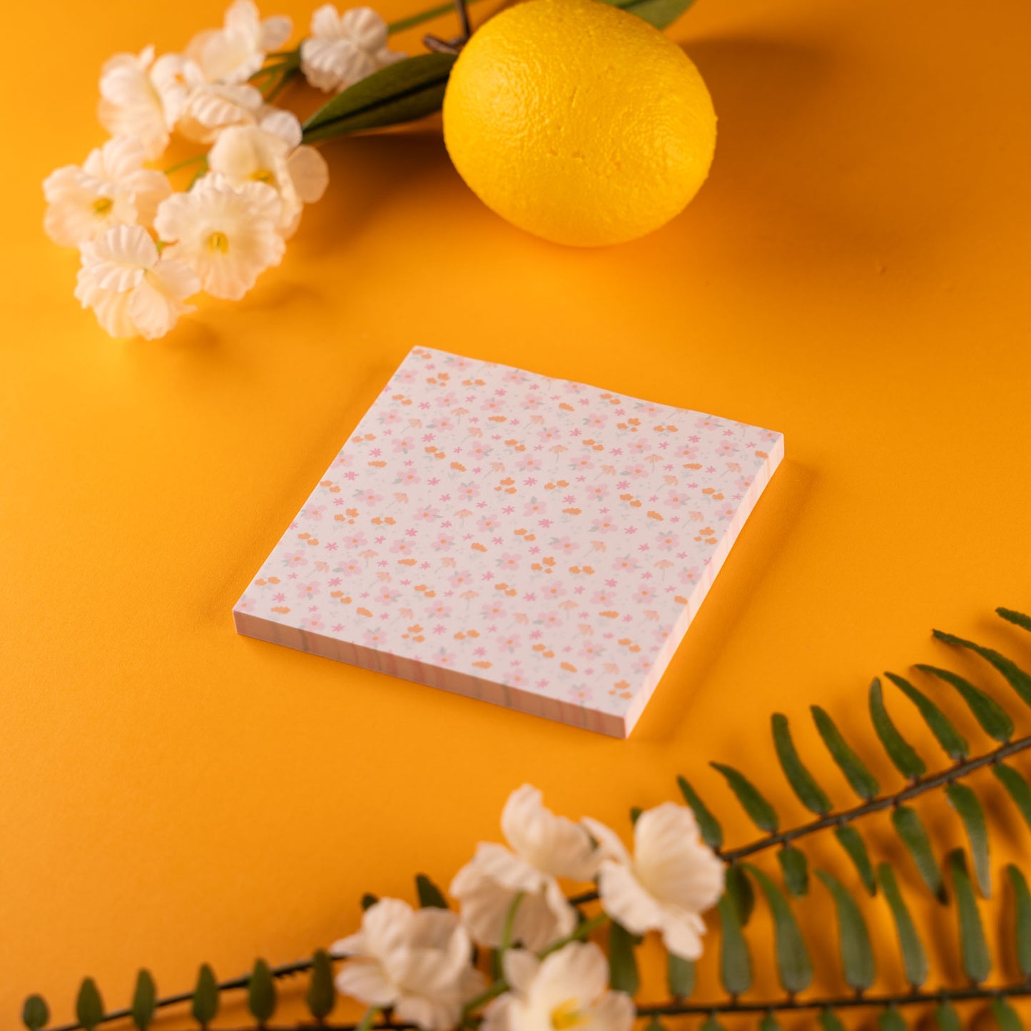 Pink Flower Pattern Sticky Notes